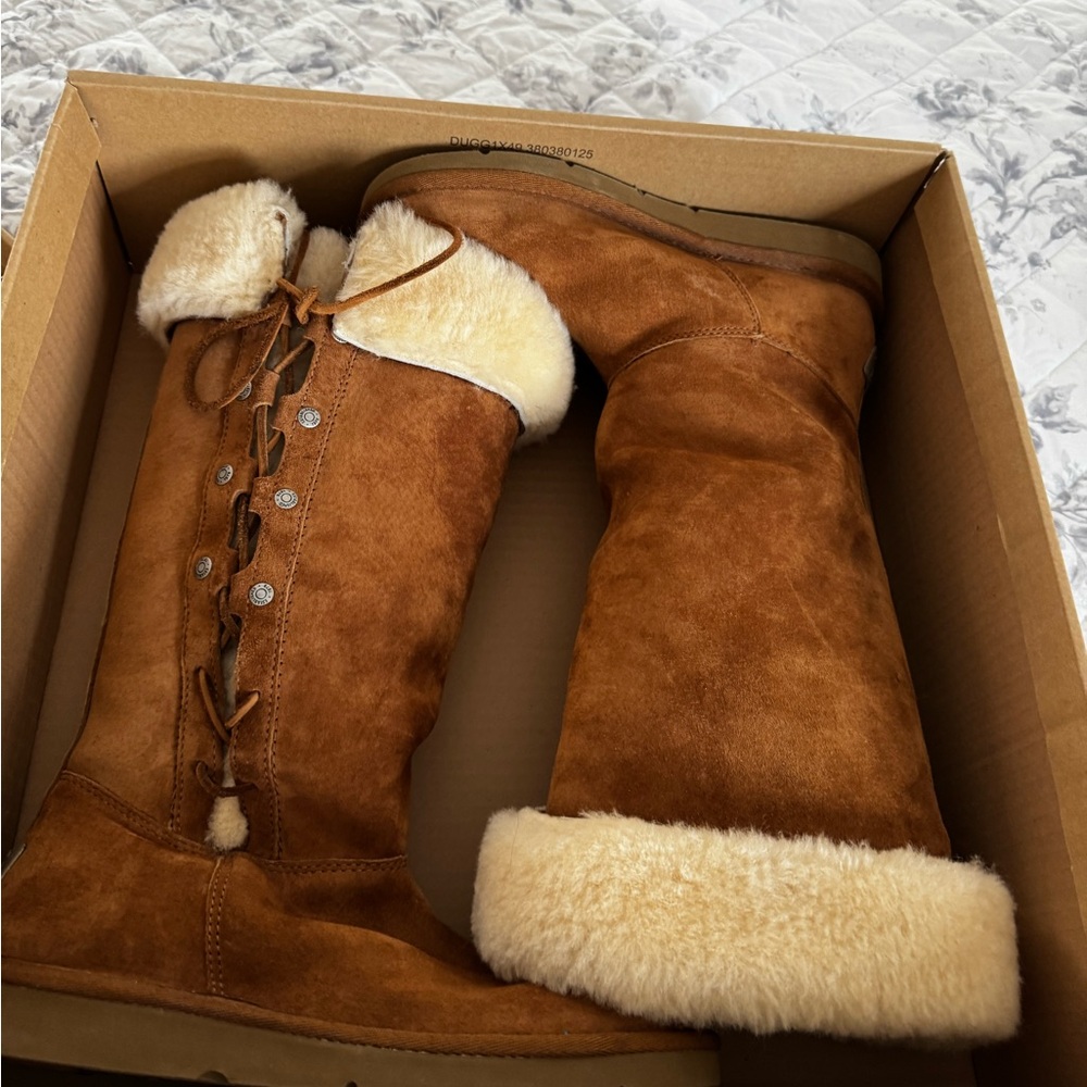 UGGS Upside boots! Size 7 very good condition